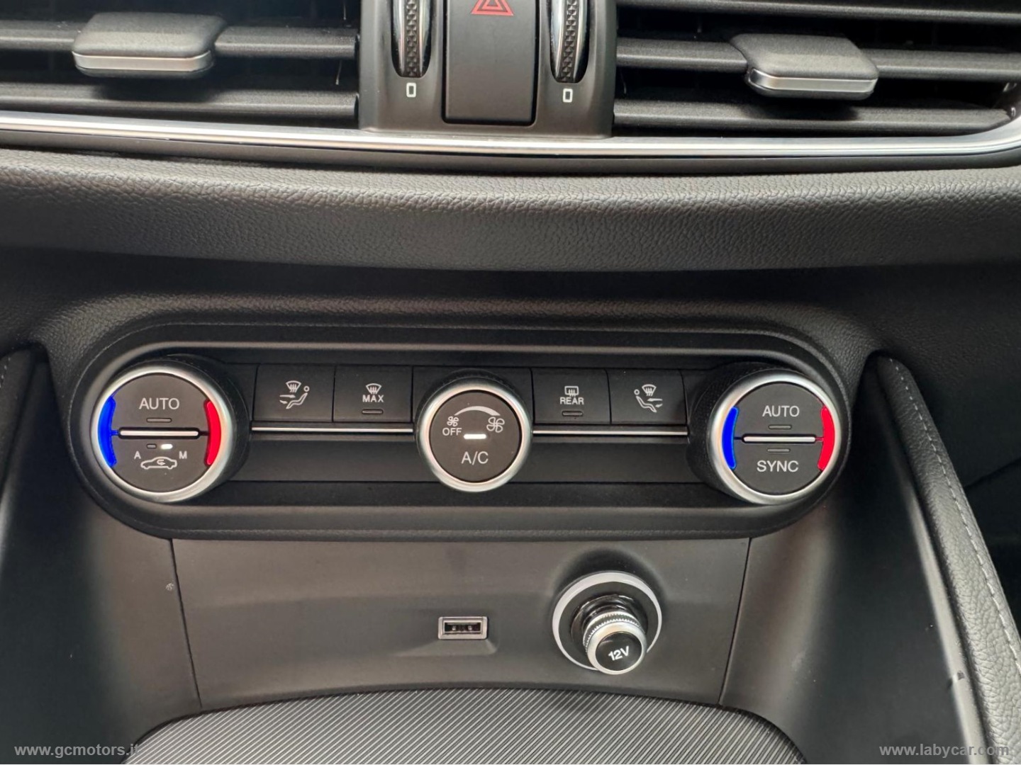 Alfa Romeo Stelvio Stelvio 2.2 T.d. 160CV AT8 RWD Sprint - Immagine 17