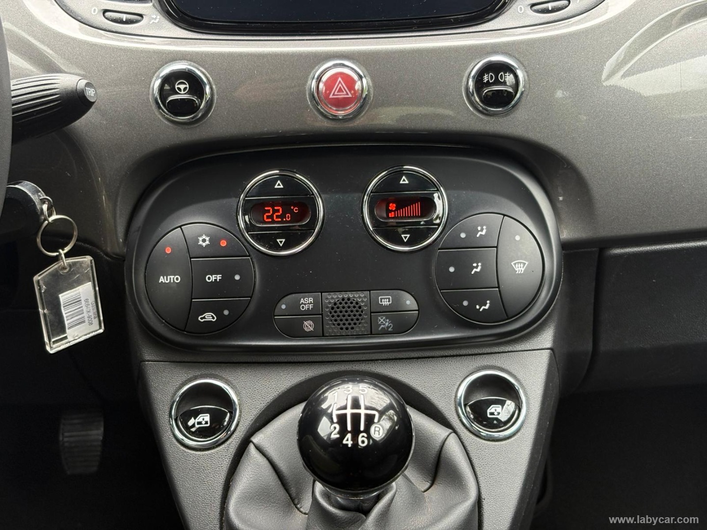 500 C 1.0 Hybrid Dolcevita - immagine 17