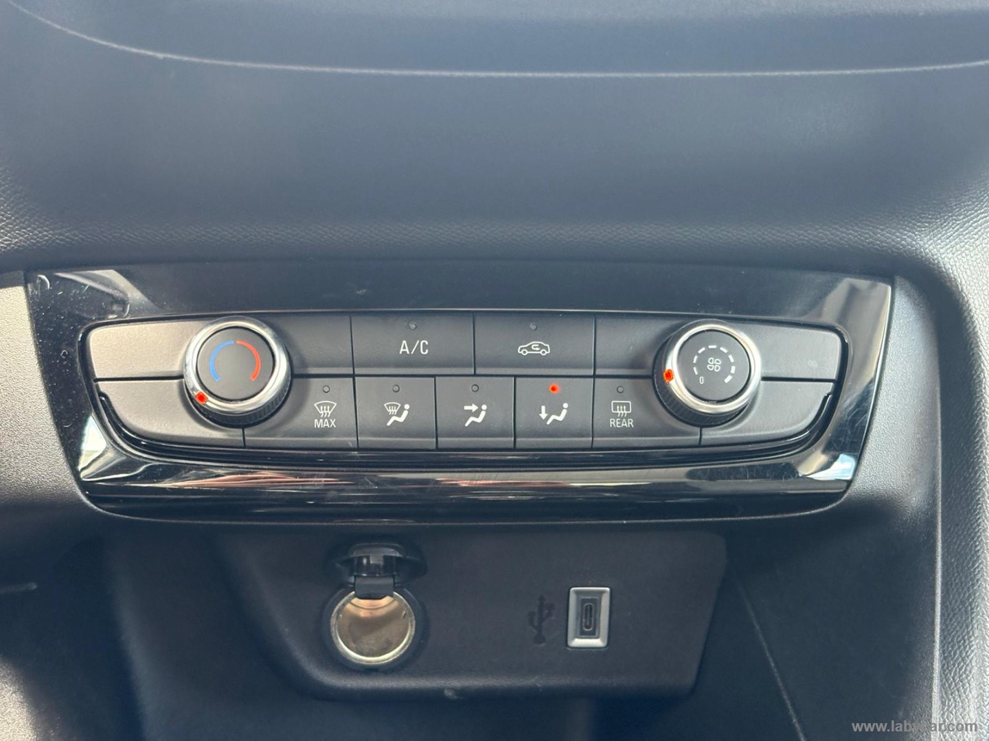 Corsa 1.2 100 CV aut. Edition - immagine 17