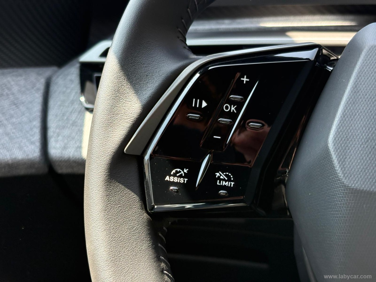 3008 Hybrid 136 e-DCS6 Allure - immagine 17