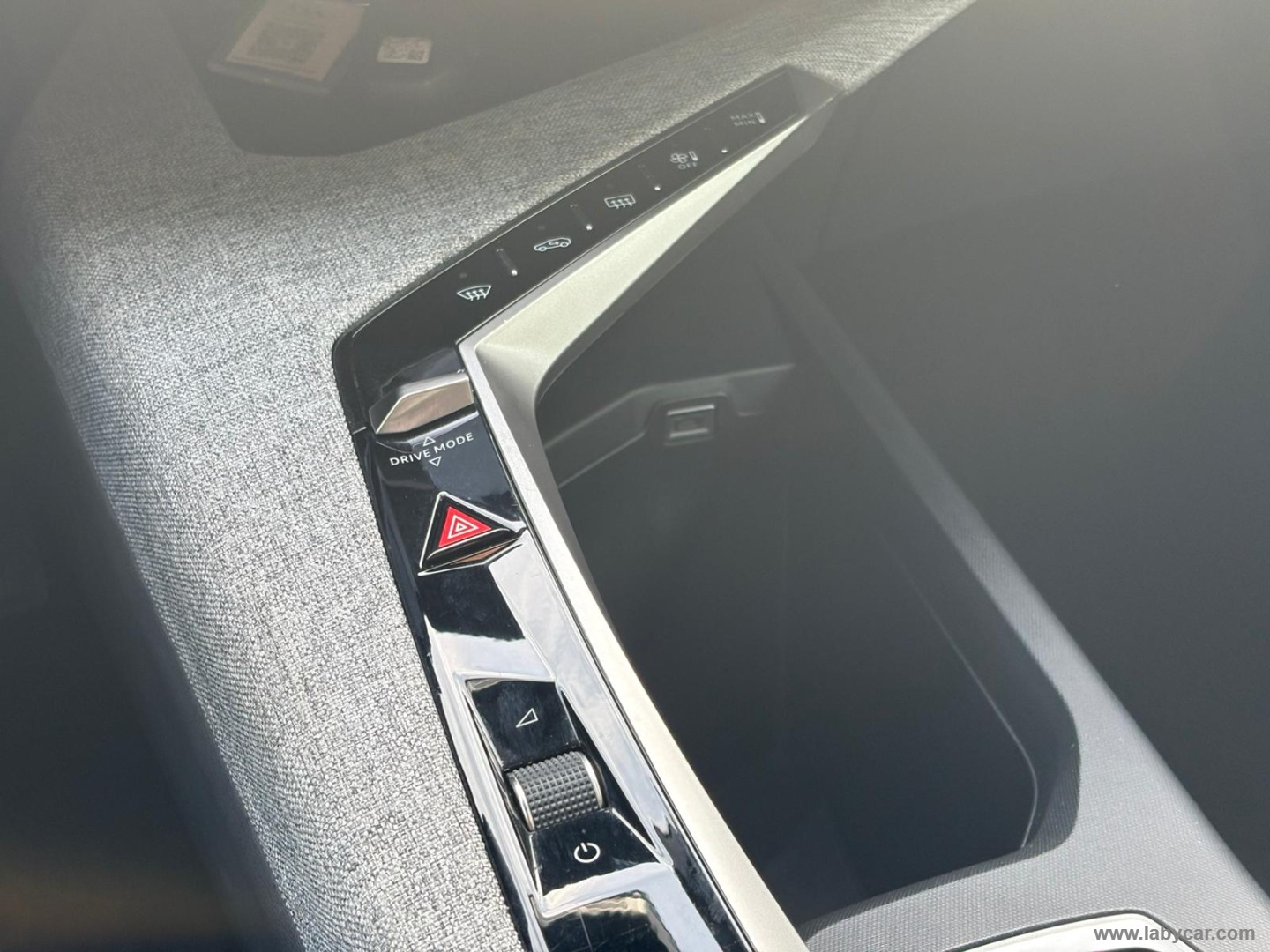 3008 Hybrid 136 e-DCS6 Allure - immagine 17