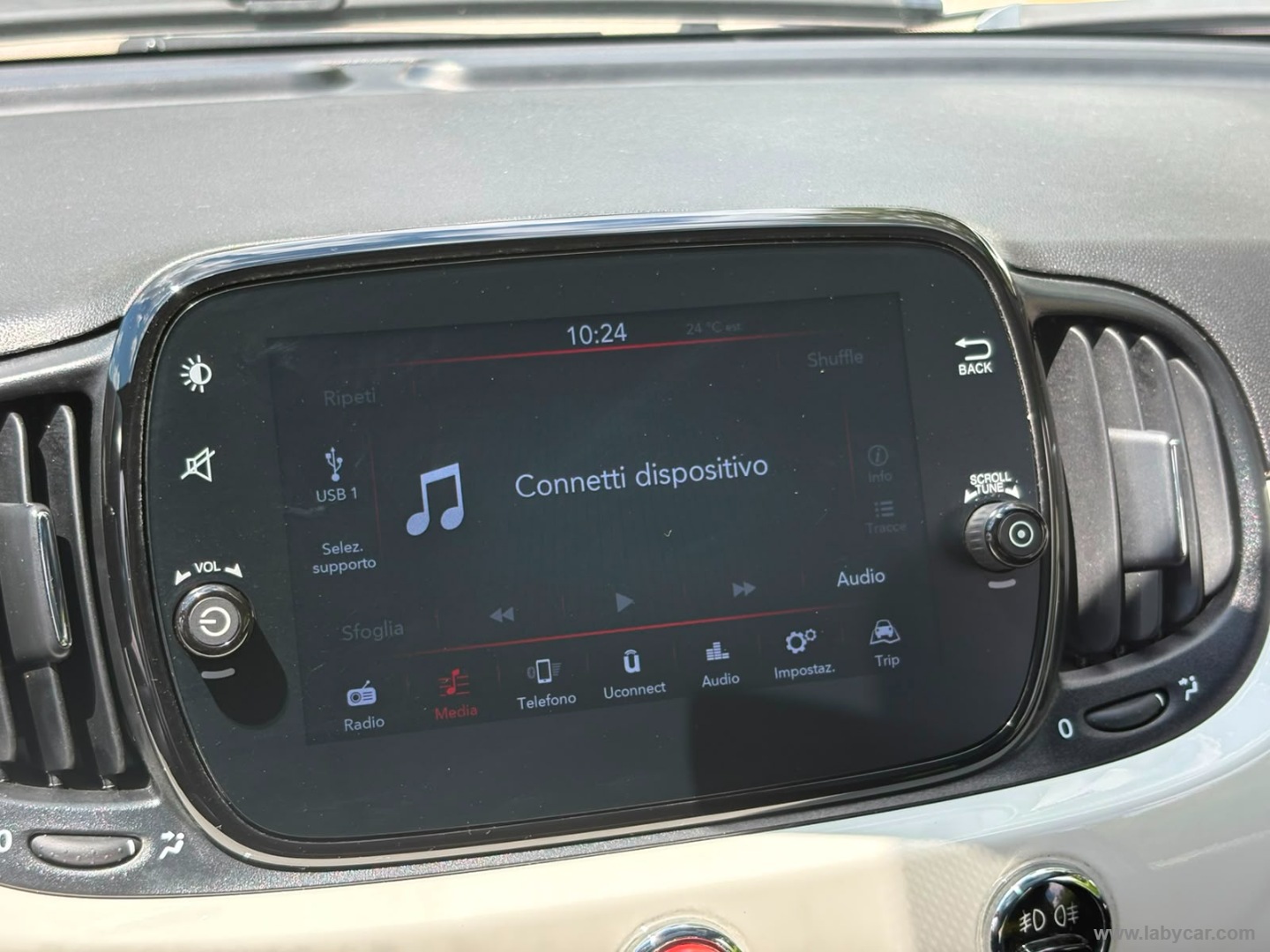 Fiat 500 1.0 Hybrid Dolcevita - Immagine 17