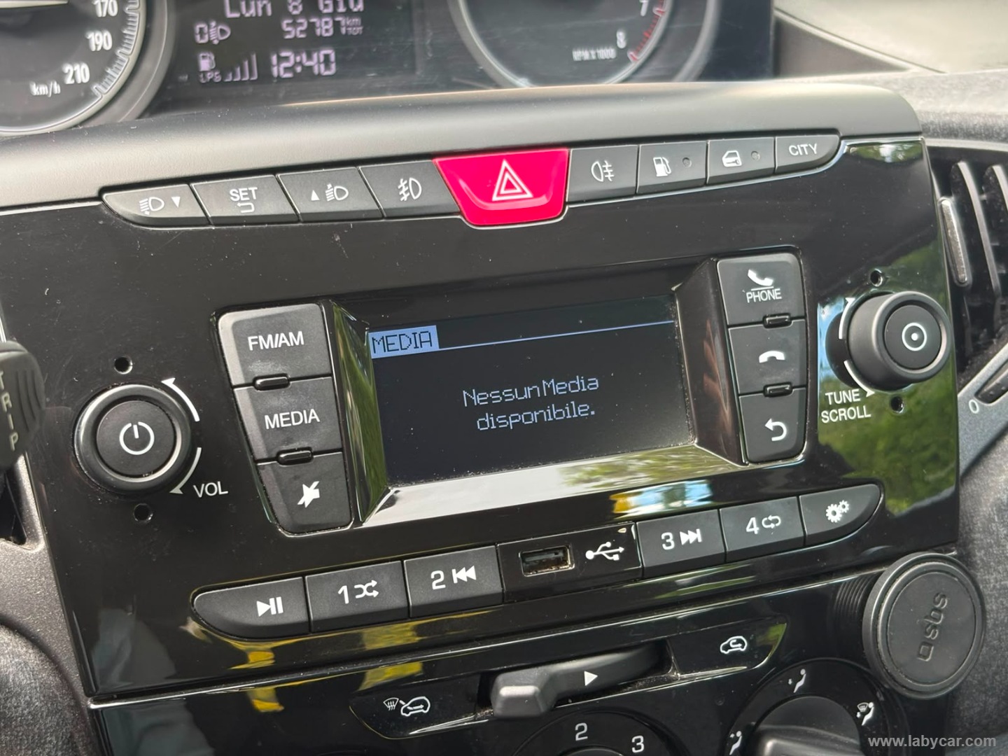 Ypsilon 1.2 69 CV 5p. GPL Ecochic Ele. - immagine 17