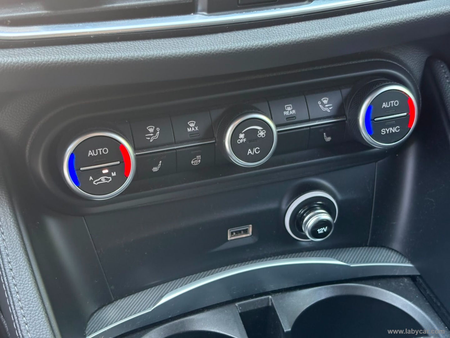 Alfa Romeo Stelvio 2.2 T.diesel 210CV AT8 Q4 Veloce - Immagine 17