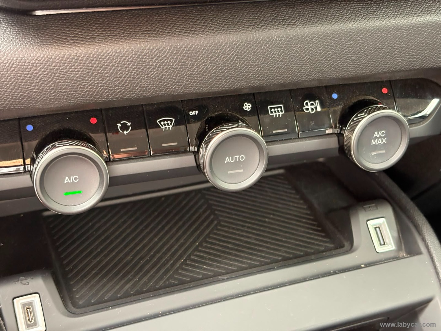 Citroën C4 Hybrid 110 e-DCS6 You - Immagine 17
