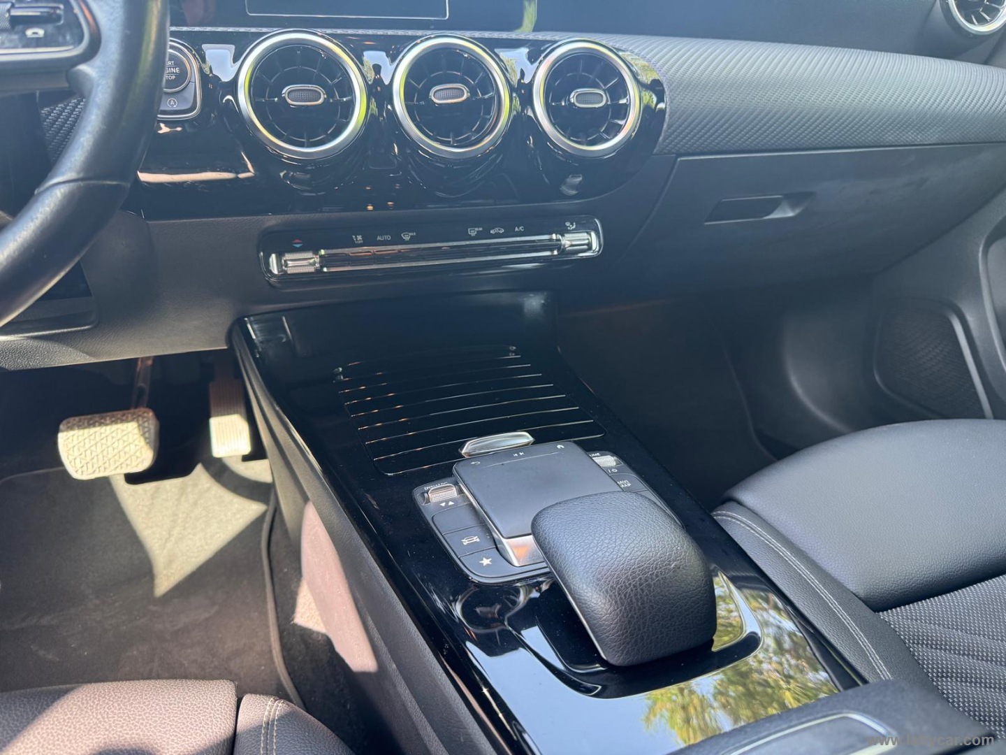 Mercedes-Benz Classe A A 180 d Automatic Business - Immagine 17