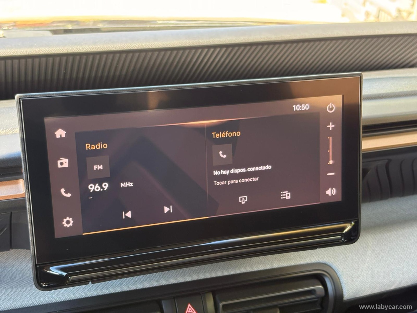 Citroën C3 Aircross PureTech Turbo 100 Plus - Immagine 17