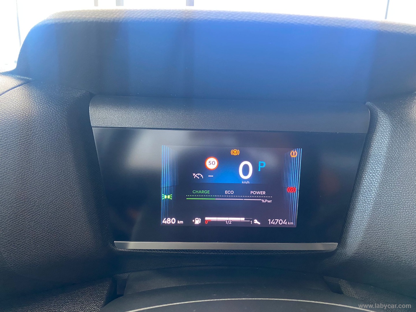 Citroën C4 Hybrid 110 e-DCS6 You - Immagine 17