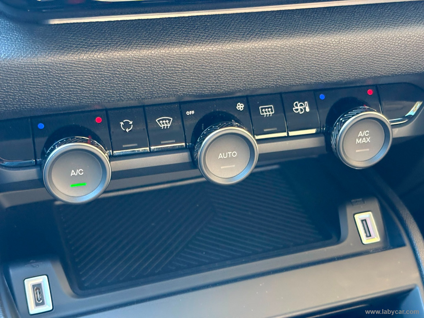 Citroën C4 Hybrid 110 e-DCS6 You - Immagine 17