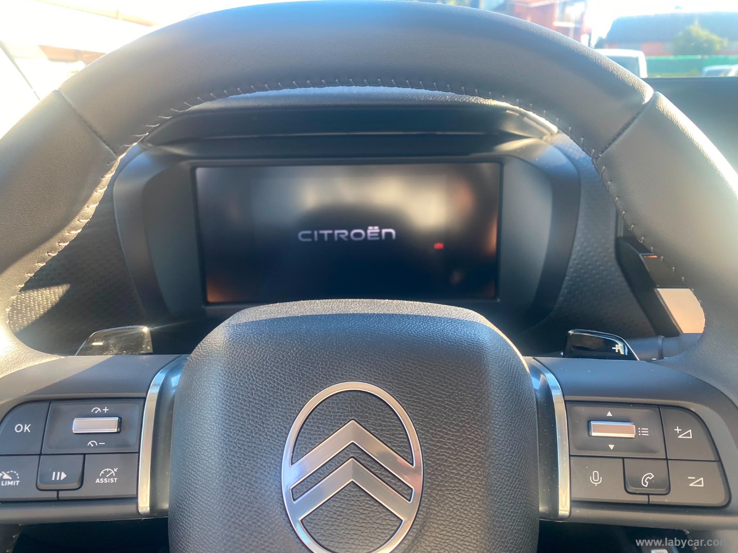 Citroën C4 Hybrid 145 e-DCS6 Plus - Immagine 17
