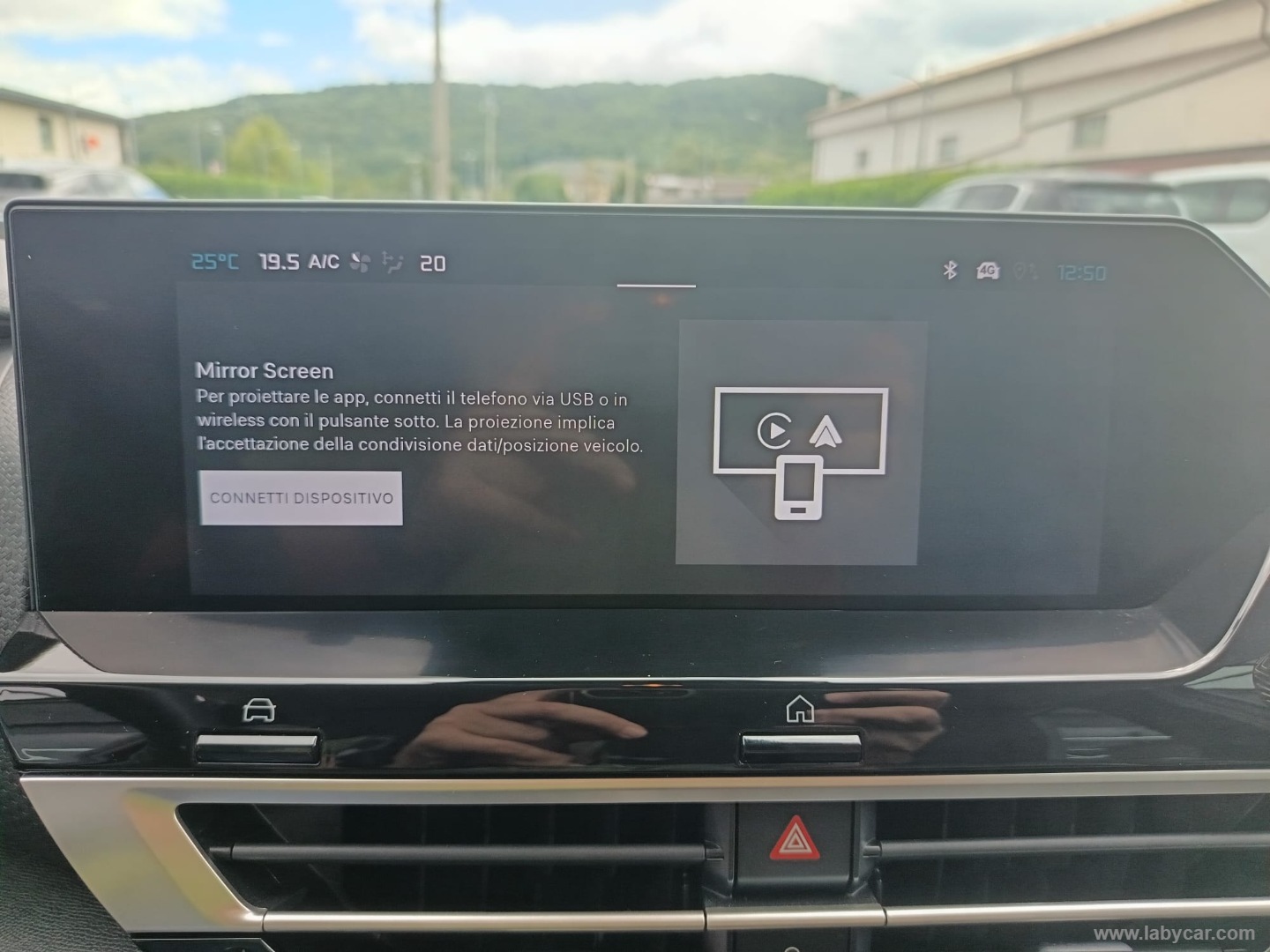 Citroën C4 Hybrid 145 e-DCS6 Plus - Immagine 17