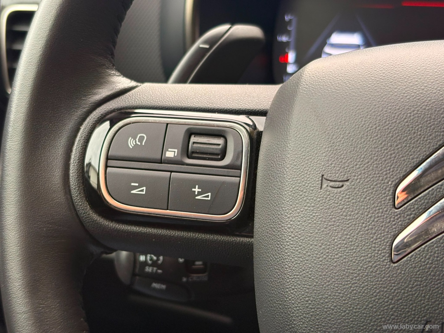 Citroën C5 Aircross Hybrid 145 e-DCS6 Max - Immagine 17