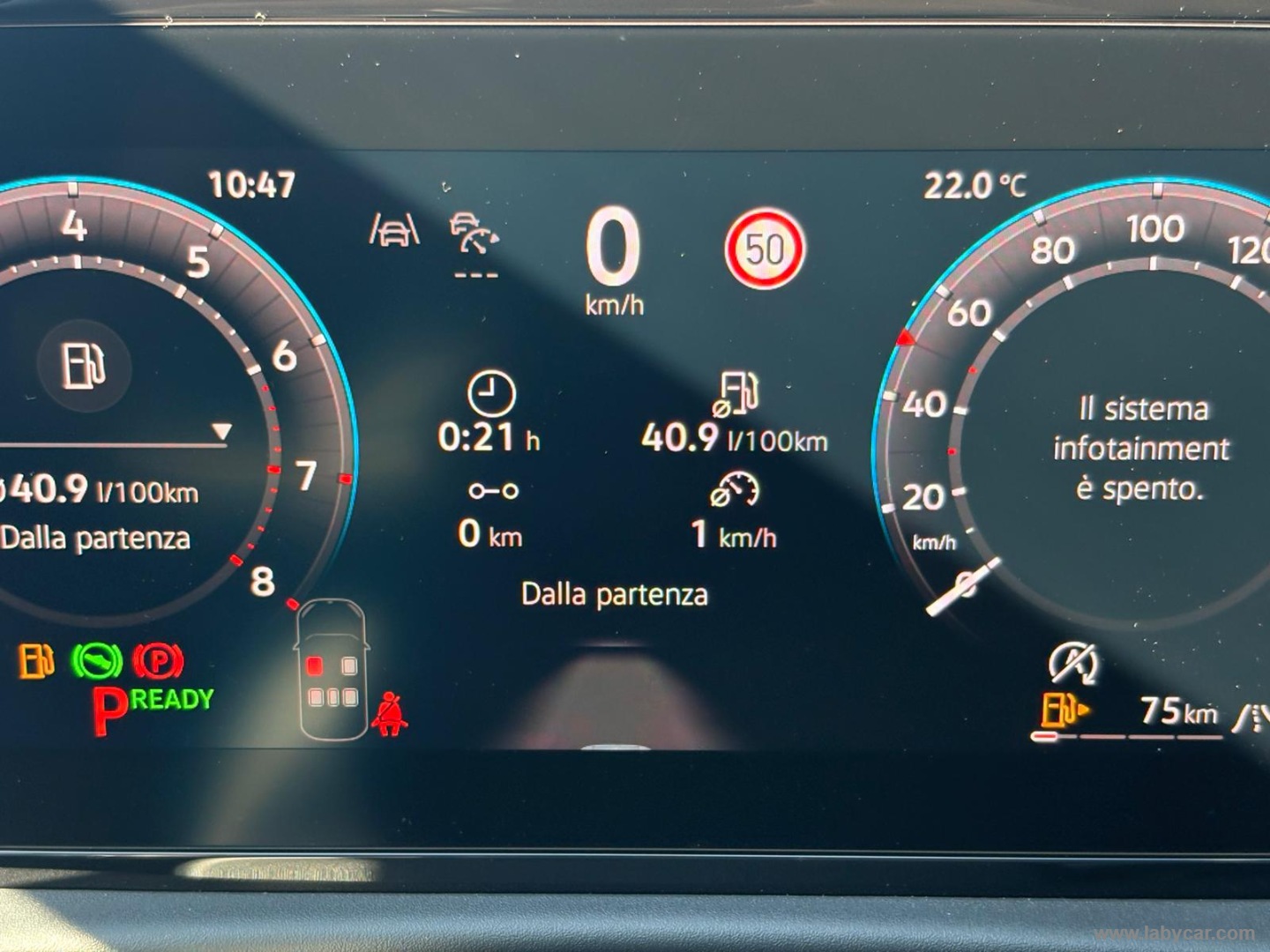 Volkswagen T-Roc 1.5 eTSI ACT 150 CV DSG R-Line - Immagine 17