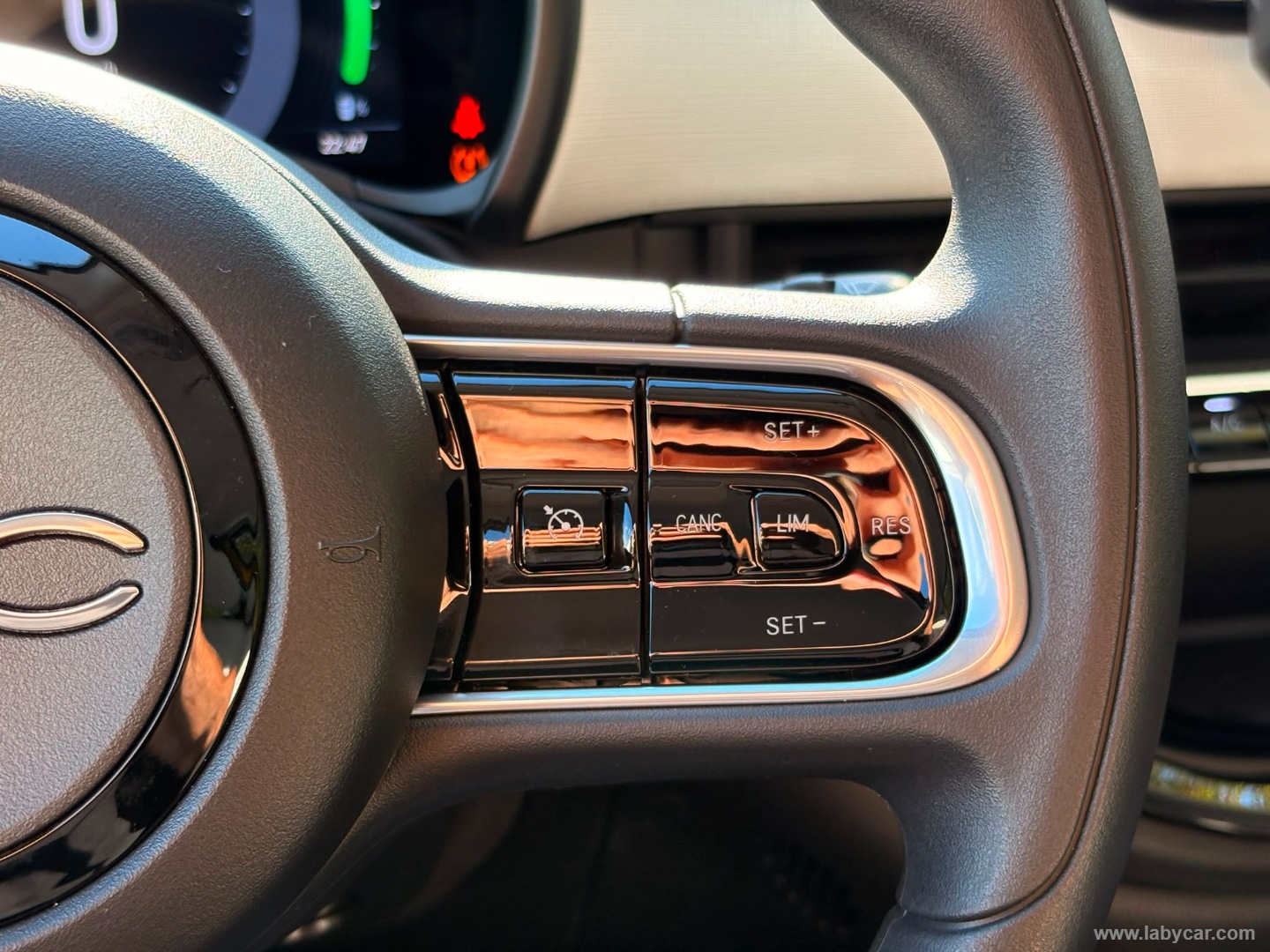 Fiat 500 Berlina Hybrid Pop - Immagine 17