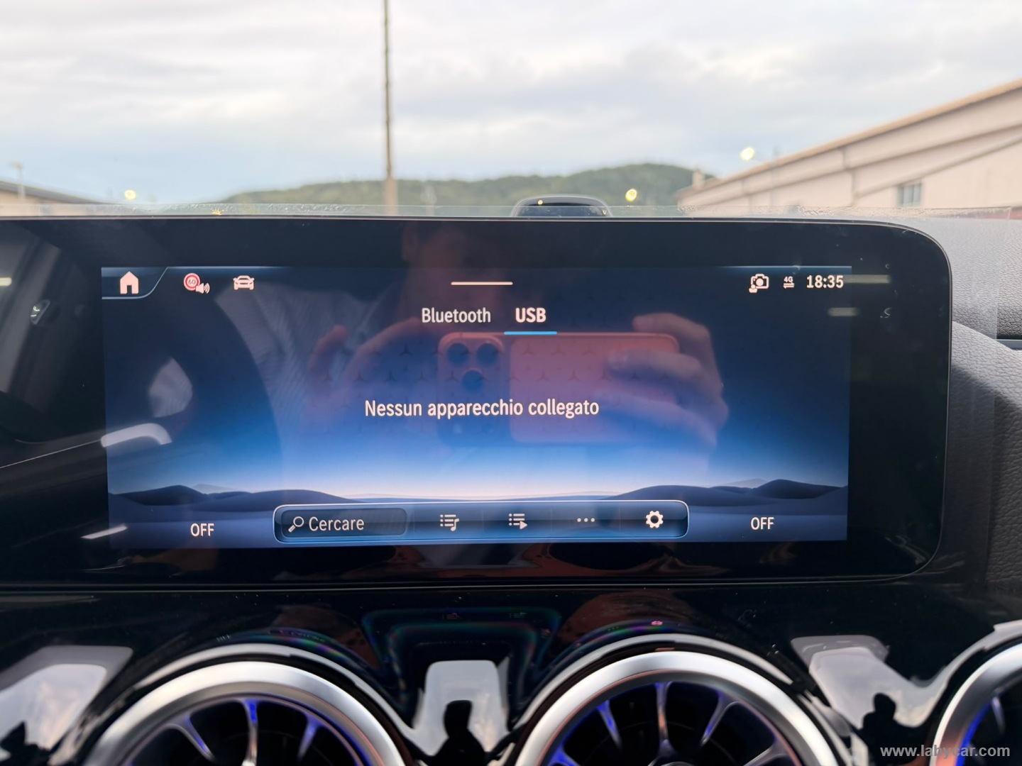 Mercedes-Benz Classe GLA GLA 200 d Automatic AMG Line Extra - Immagine 17