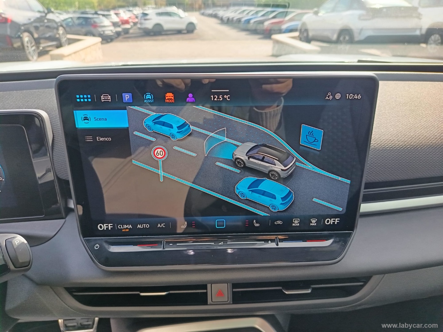 Volkswagen T-Roc 1.5 eTSI ACT 150 CV DSG R-Line - Immagine 17