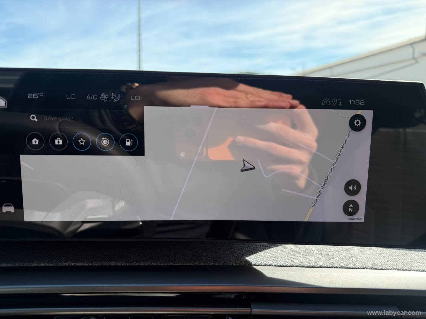 Peugeot 3008 Hybrid 145 e-DCS6 GT - Immagine 17