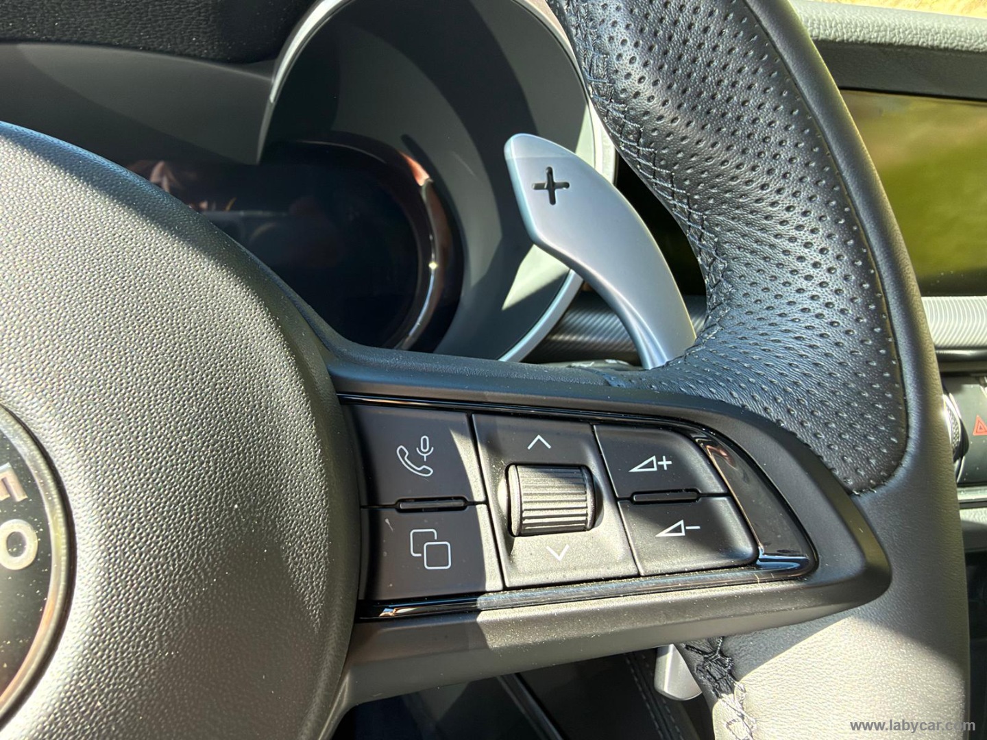 Alfa Romeo Stelvio 2.2 T.diesel 210CV AT8 Q4 Veloce - Immagine 17