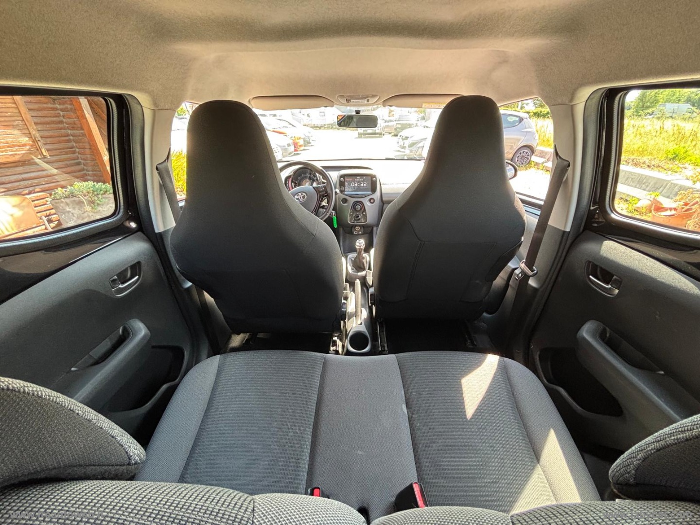 Aygo Connect 1.0 VVT-i 72 CV 5p. x-cool - immagine 17