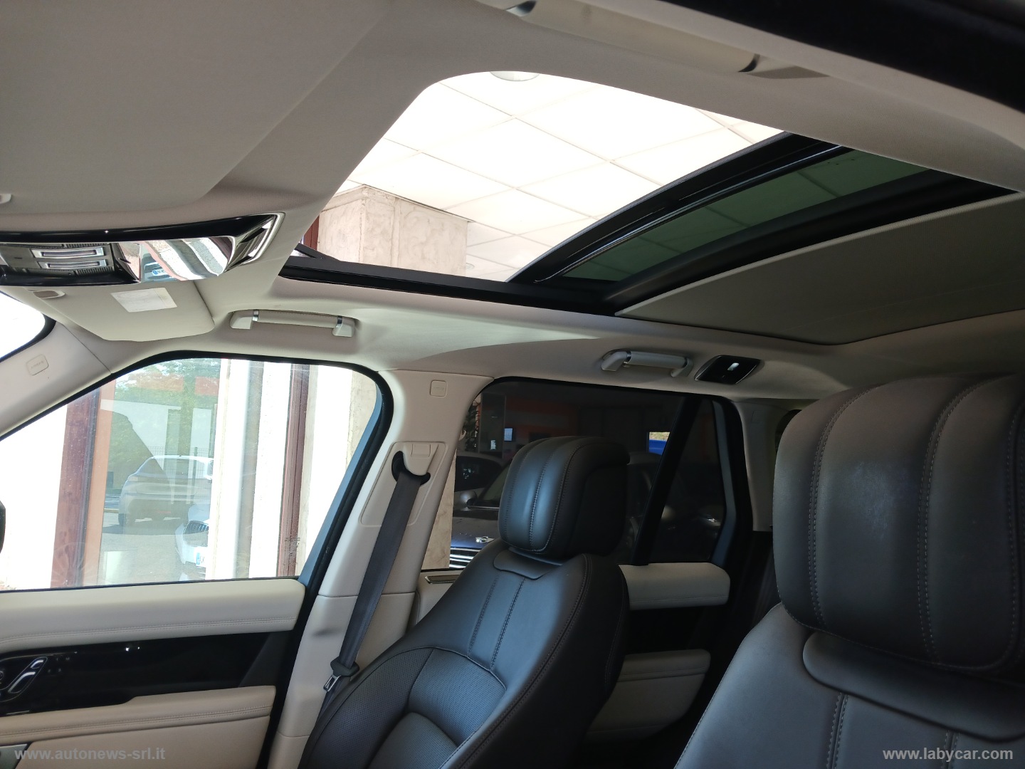 Range Rover 4.4 SDV8 FULL OPTIONAL FULL OPTIONAL TAGLIANDO APPENA ESEGUITO - immagine 17