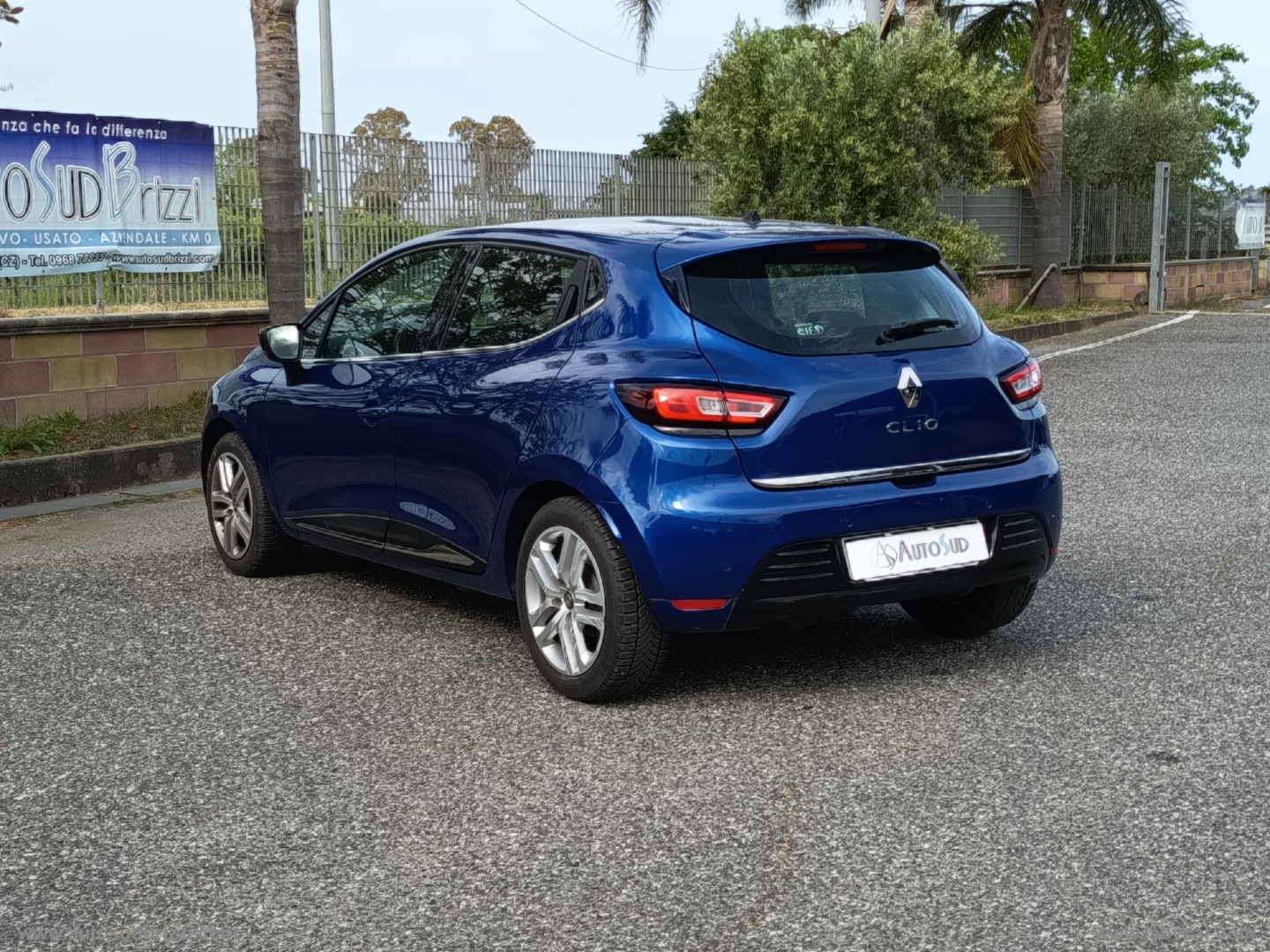 Clio TCe 12V 90 CV S&S 5p. Energy Duel - immagine 17