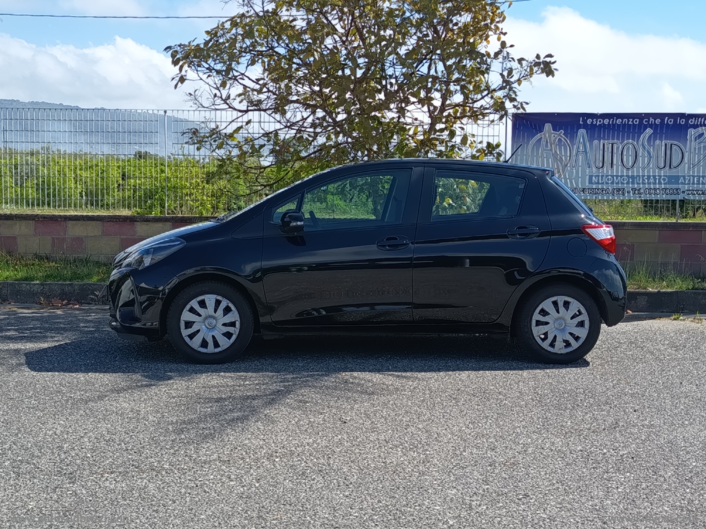 Yaris 1.0 72 CV 5p. Cool SOLO 29.000 KM - immagine 17