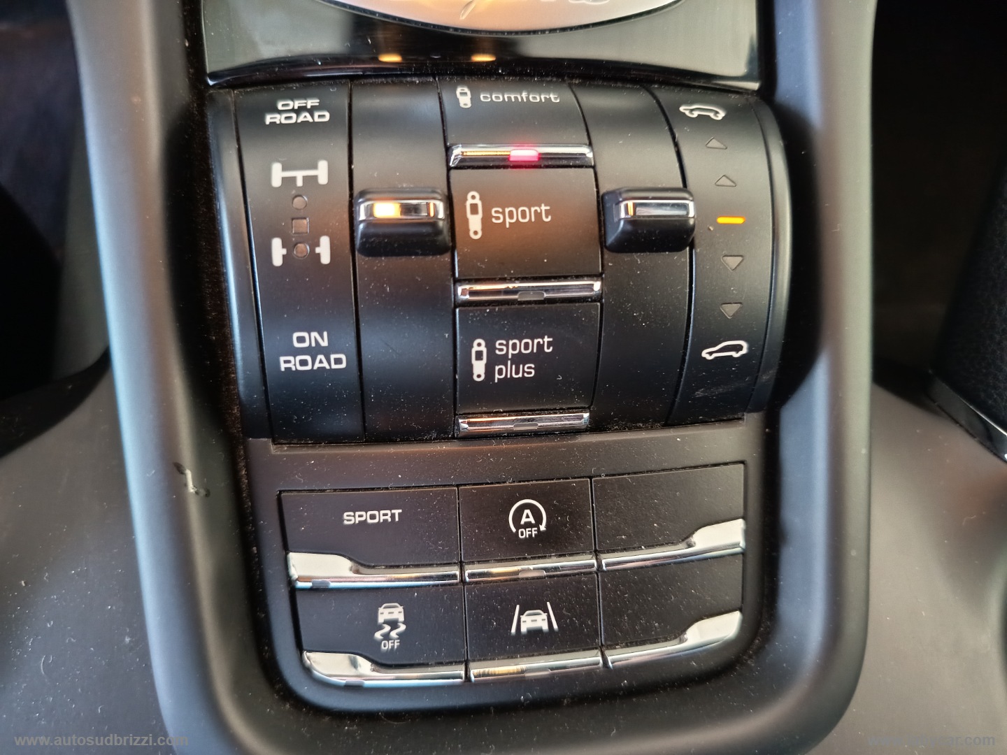 Cayenne 3.0 Diesel Platinum Edition - immagine 17