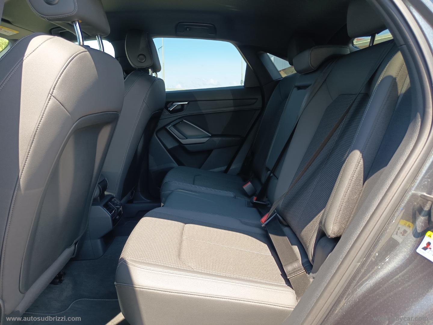Q3 SPB 35 TDI quattro S tr. S line ed. - immagine 17