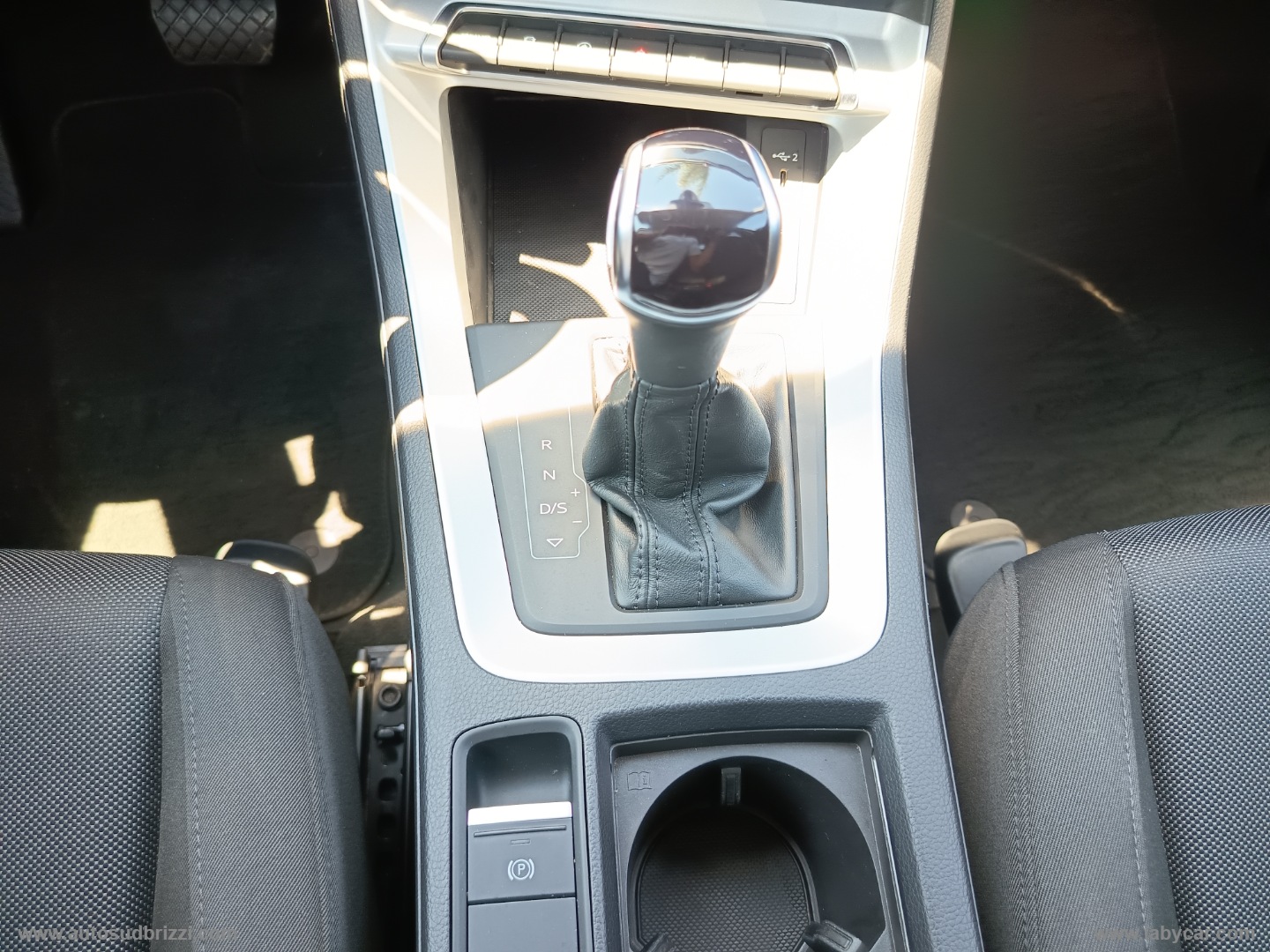 Q3 35 TDI S tronic Business - immagine 17