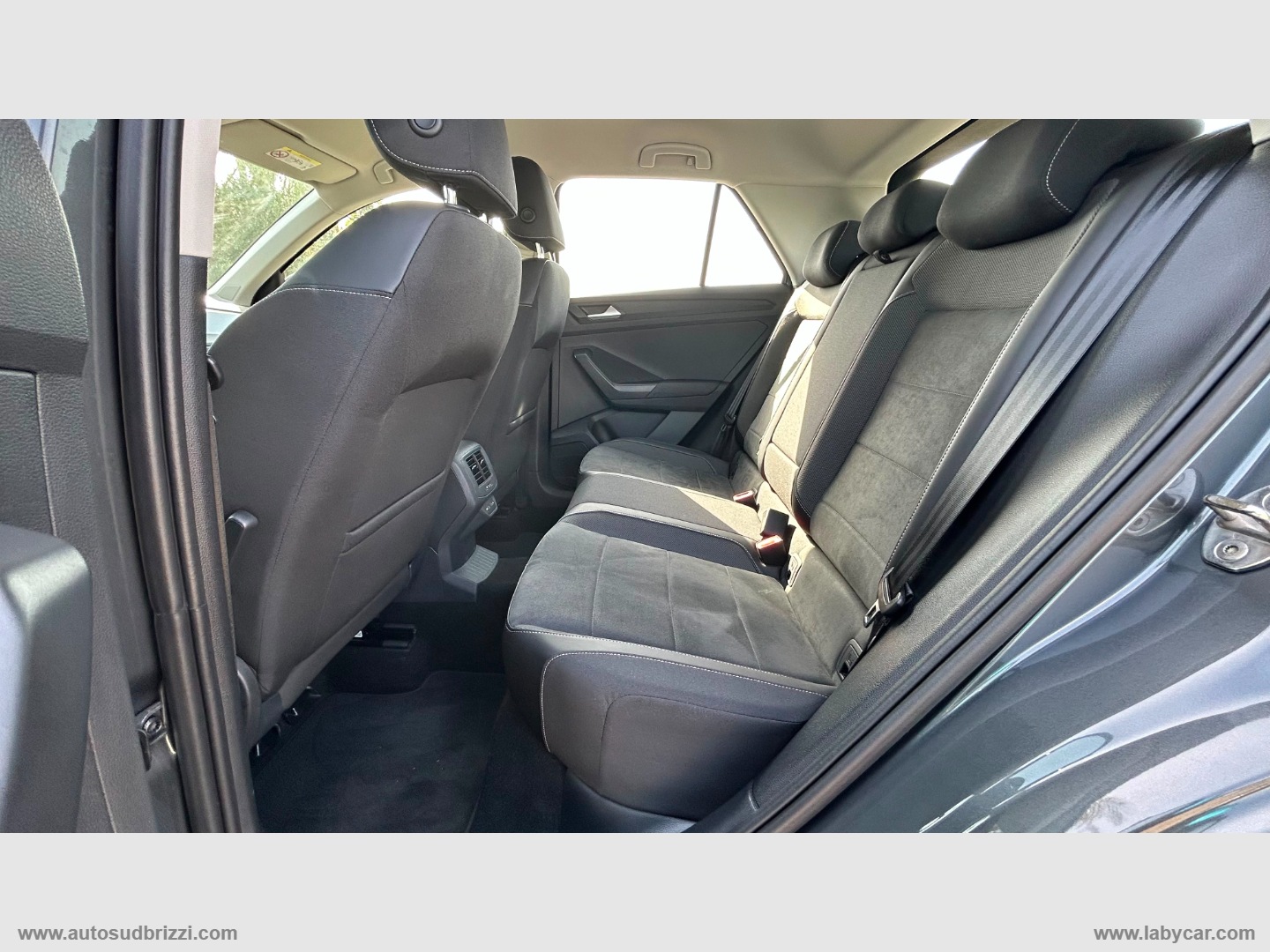 T-Roc 2.0 TDI 116 CV SCR Style - immagine 17