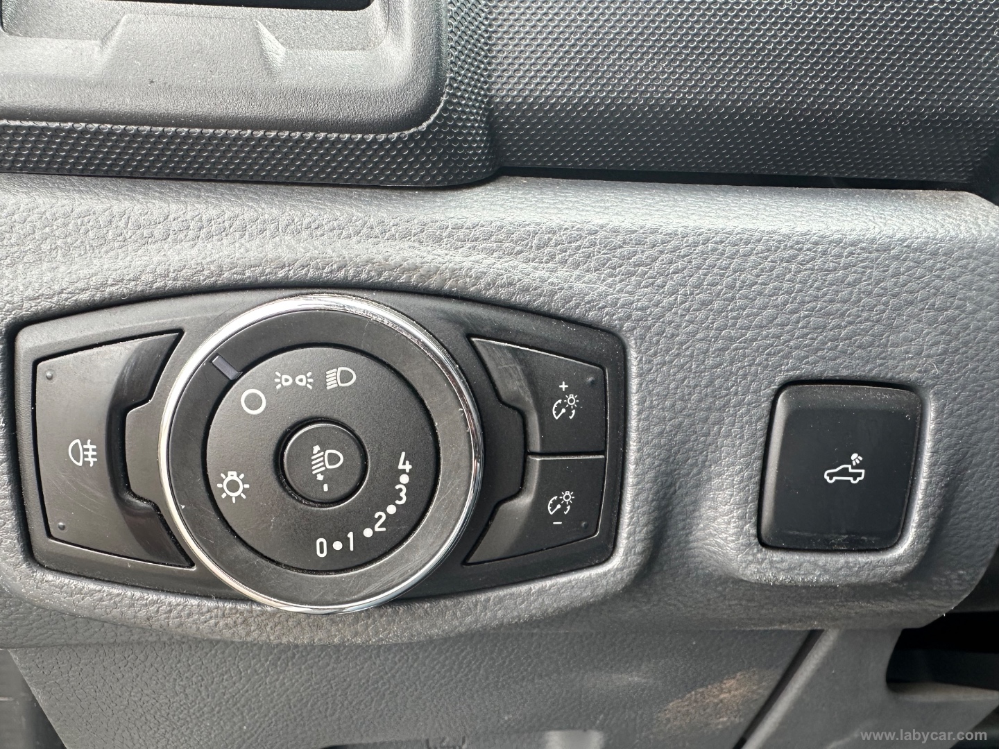 Ranger 2.2 TDCi Doppia Cabina XLT 5pt. - immagine 17