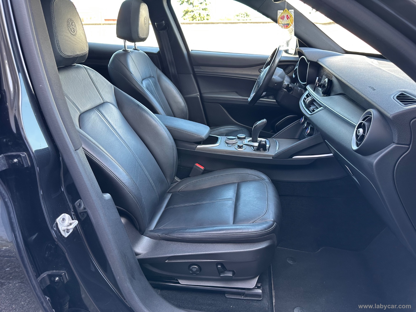 Stelvio 2.2 T.diesel 210 CV AT8 Q4 Ti - immagine 17