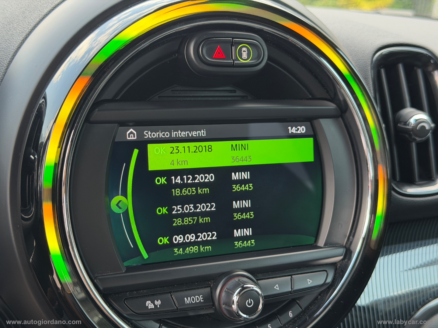 Mini Cooper Business Countryman Aut. 4X4 - immagine 17