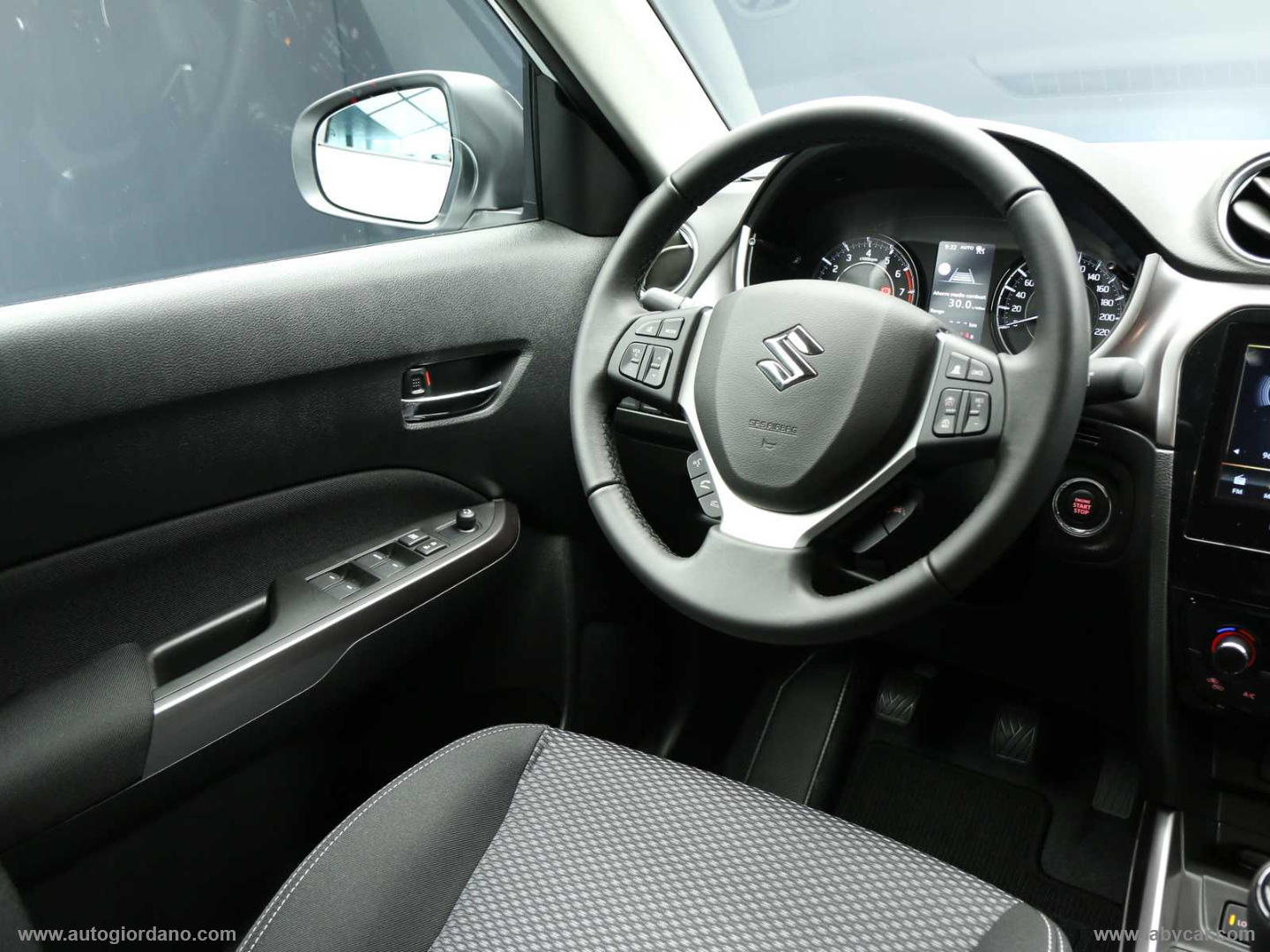 Vitara 1.4 Hybrid 4WD AllGrip Cool+ - immagine 17