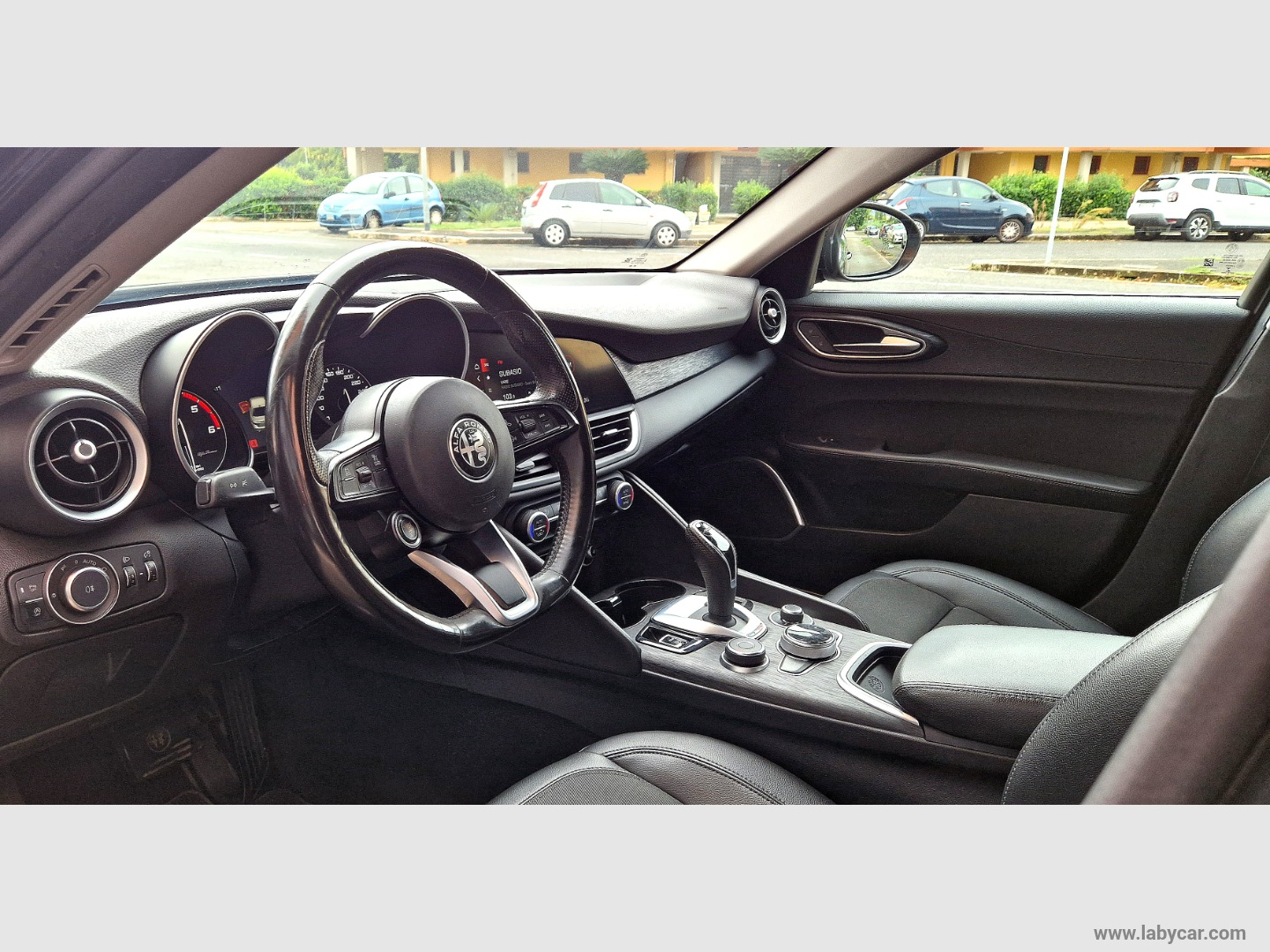 Giulia 2.2 TD 160 CV AT8 Executive - immagine 17