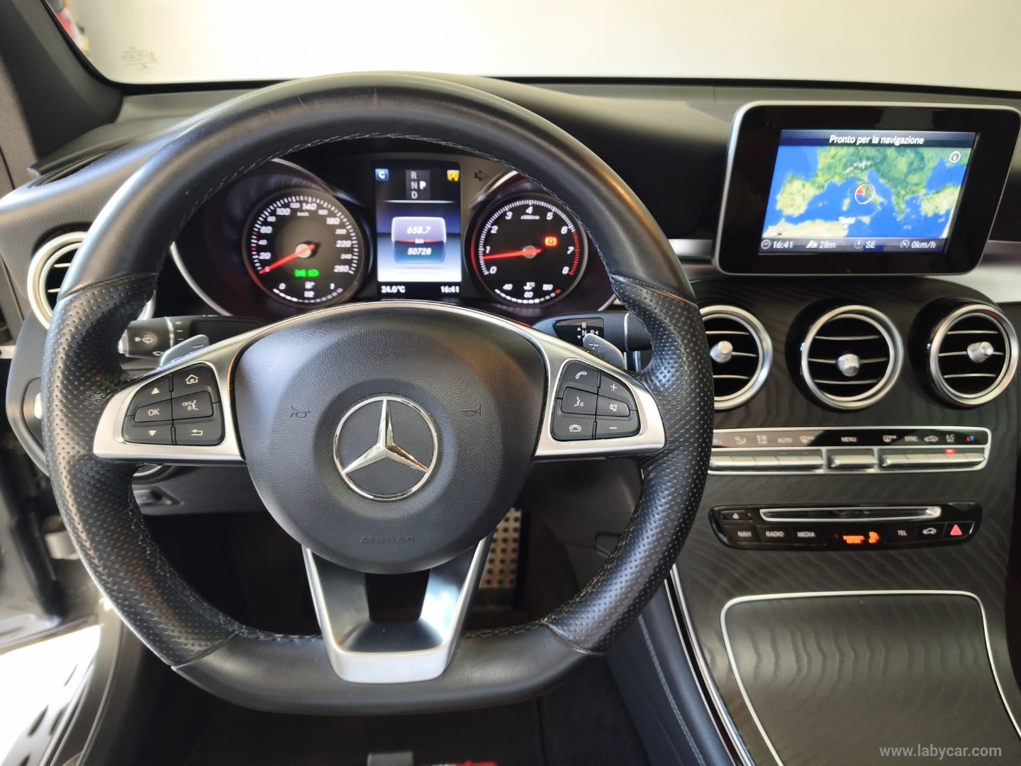 GLC 250 4Matic Coupé Premium AMG - immagine 17