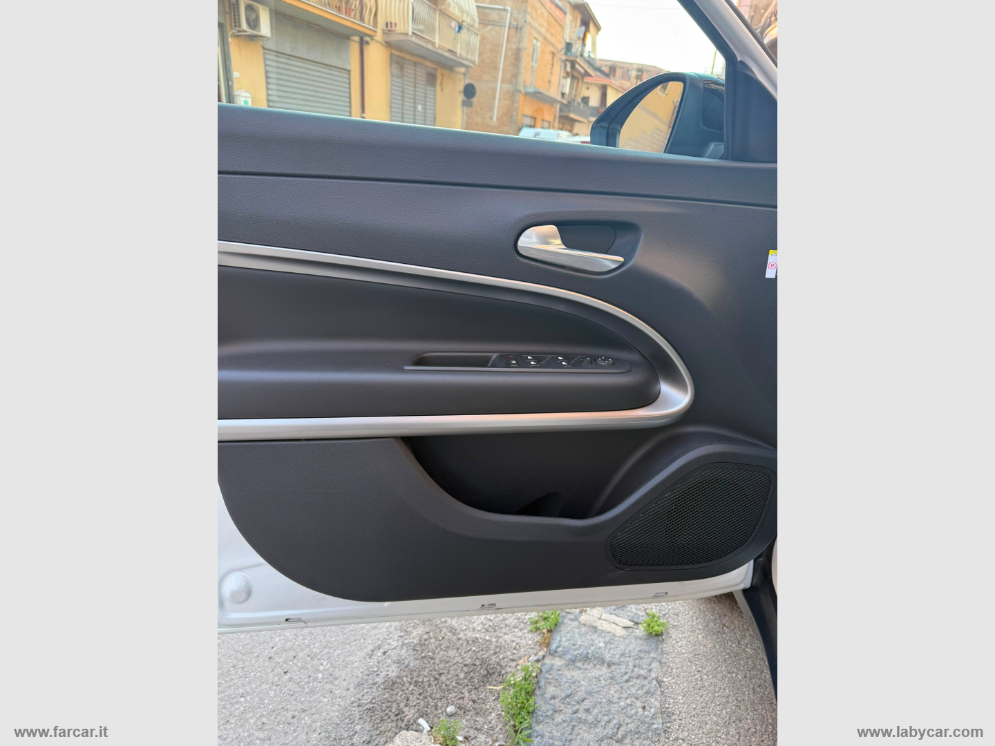 JEEP AVENGER ICE MY24 ALTITUDE 1.2 100CV - immagine 17