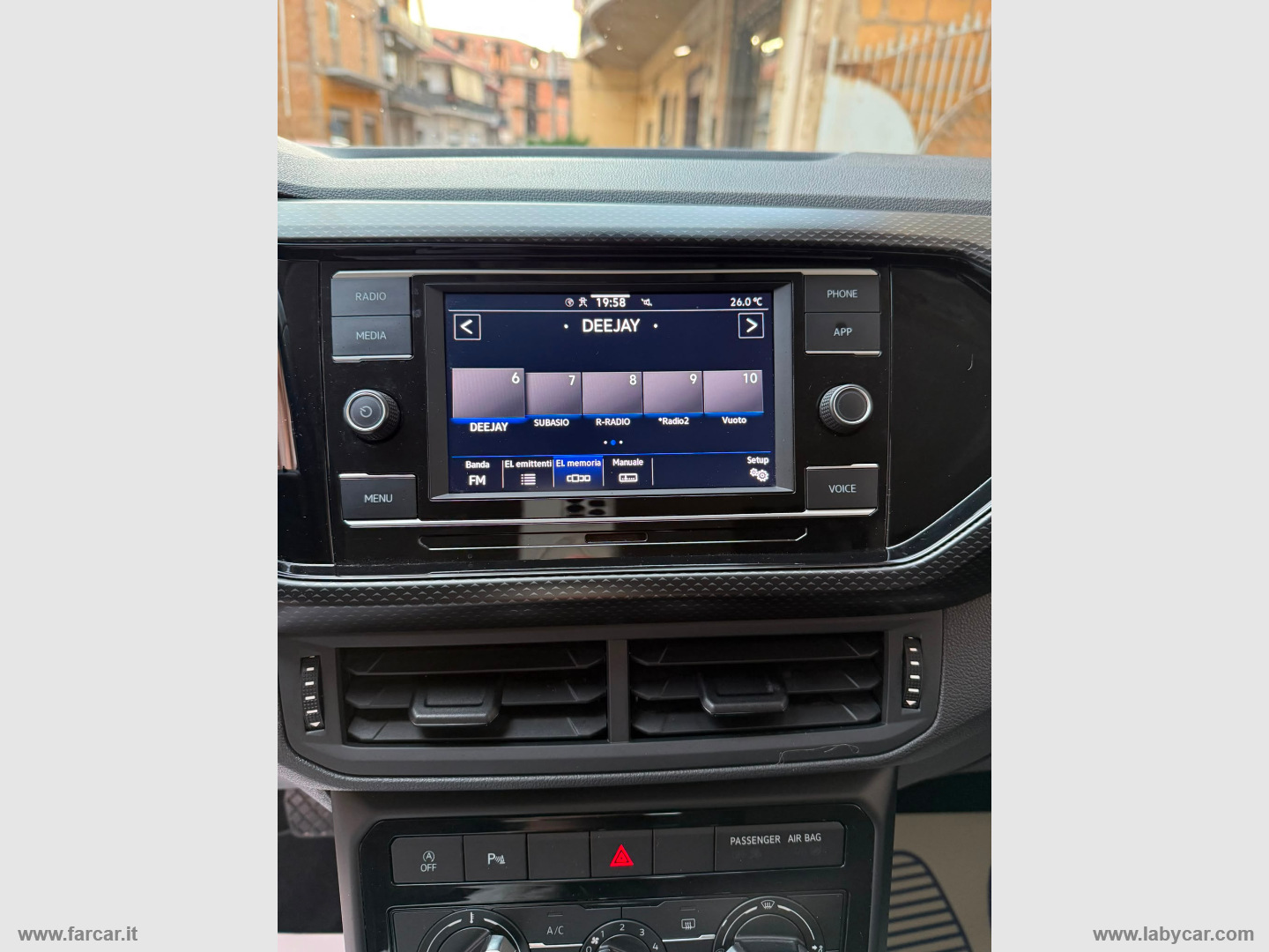 T-Cross 1.0 TSI 110 CV DSG Style - immagine 17