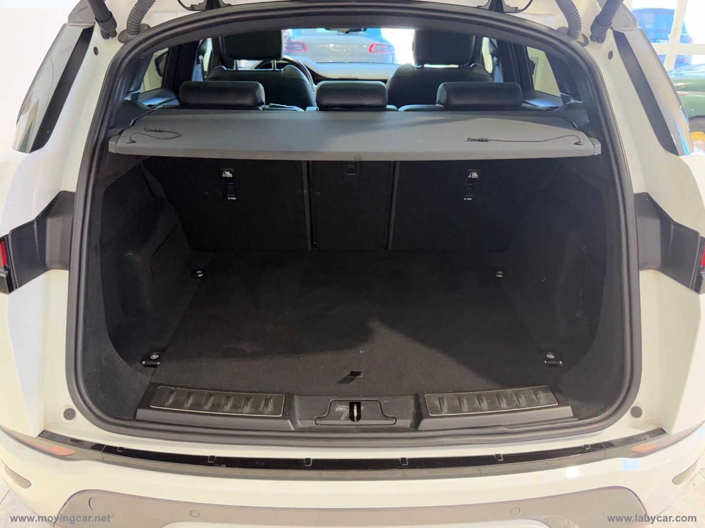 RR Evoque 2.0D 180 CV AWD Auto - immagine 17