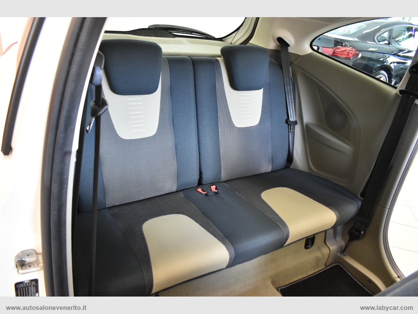 Ka 1.2 8V 69 CV Individual - immagine 17