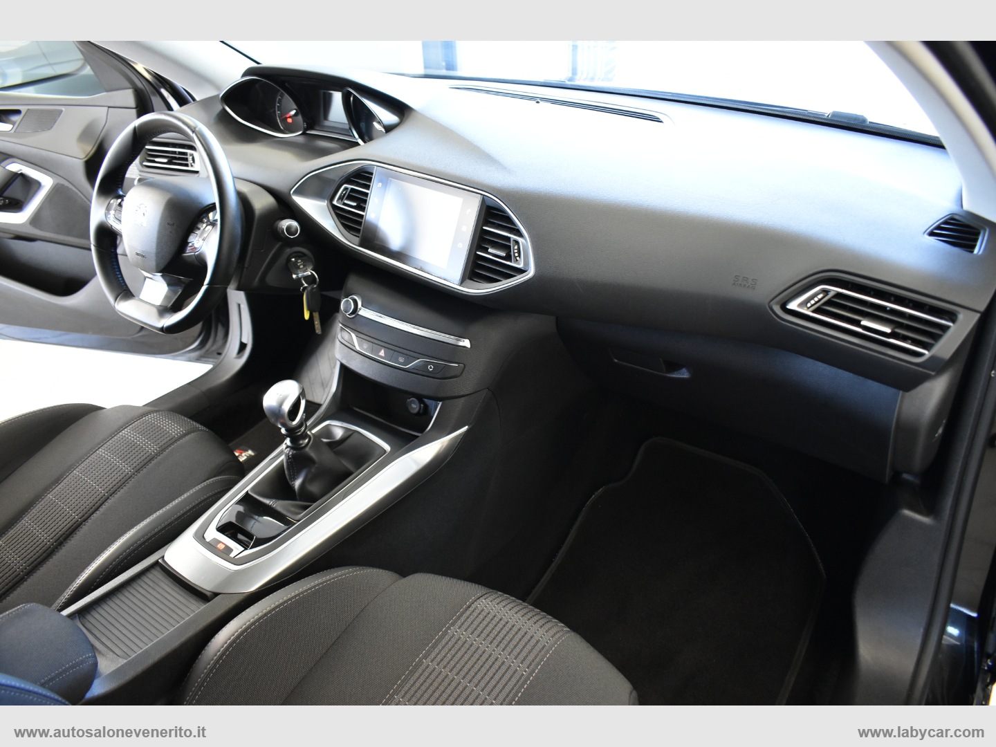 308 BlueHDi 130 S&S SW Allure - immagine 17