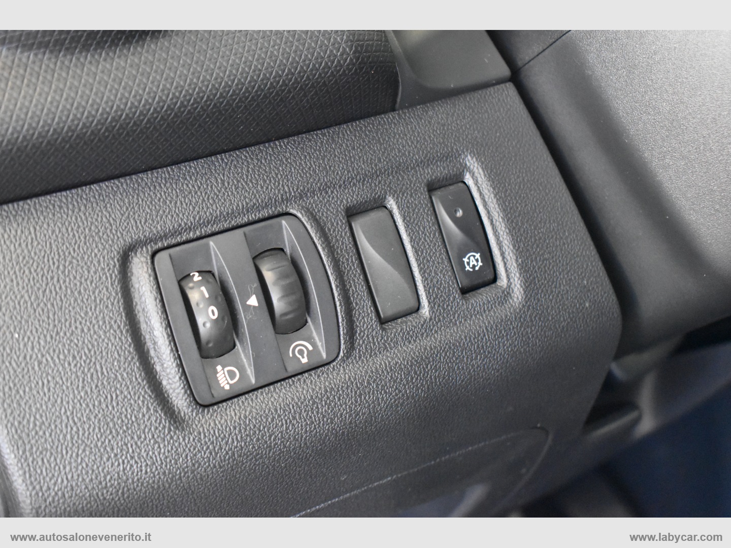 Clio dCi 8V 90 CV S&S 5p. Energy Intens - immagine 17