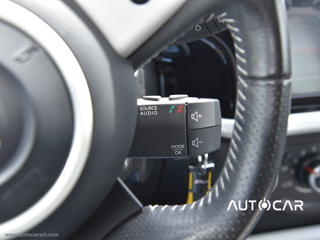 Twingo TCe 90 CV S&S Lovely - immagine 17