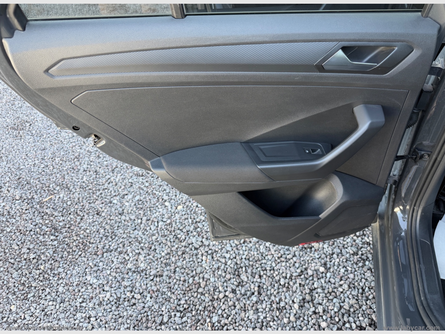 T-Roc 1.6 TDI 116CV FULL LED APP CONNCET - immagine 17