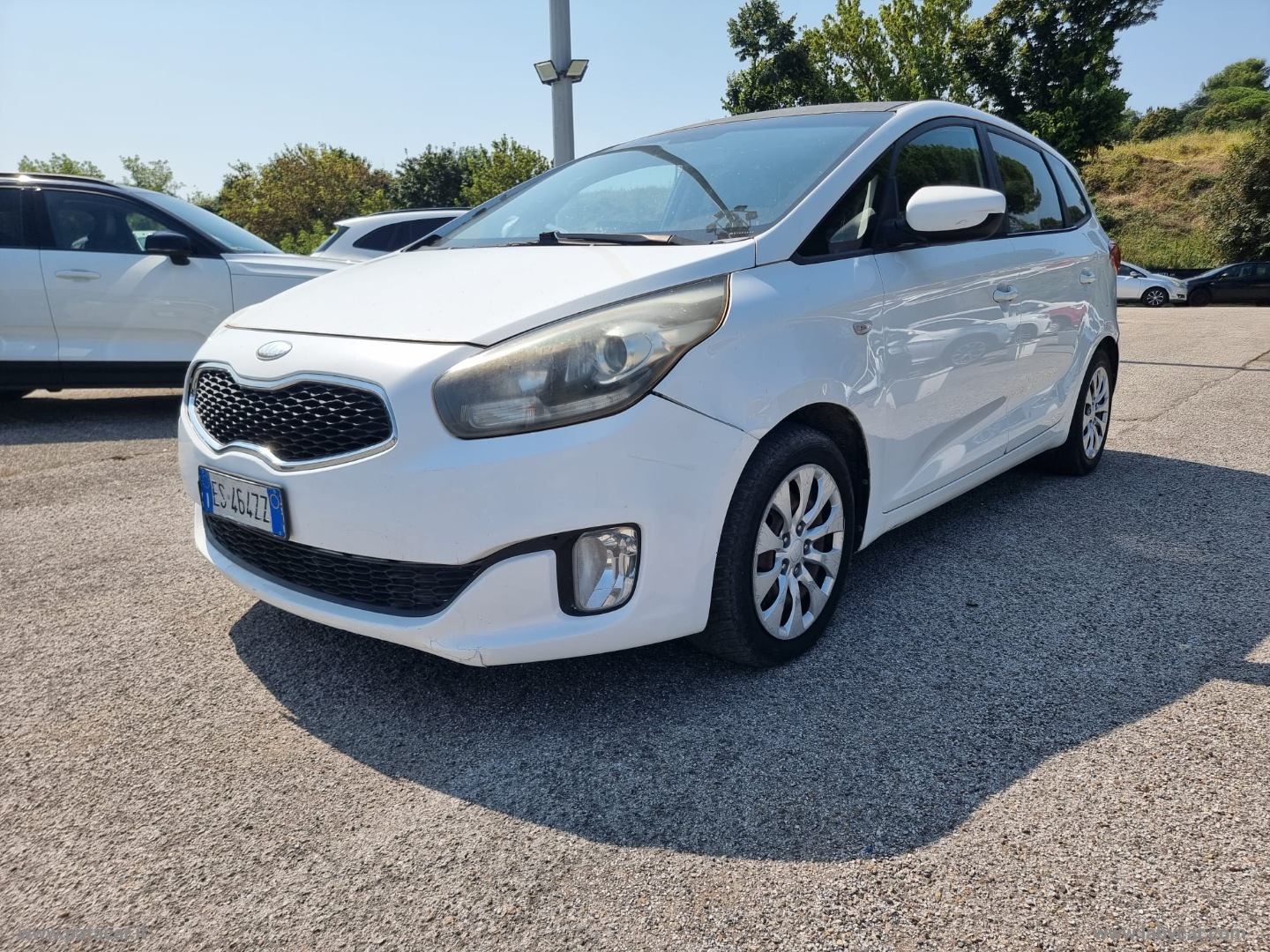 Carens 1.7 CRDi 115 CV Cool - immagine 17
