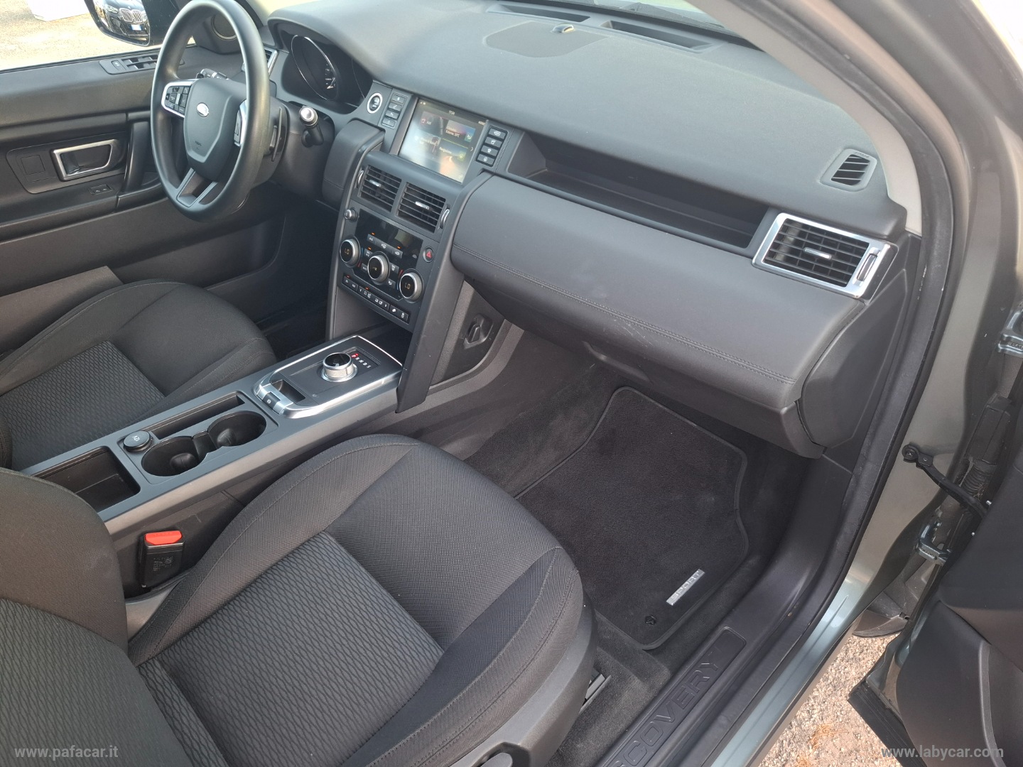 Discovery Sport 2.0 TD4 150 CV Pure - immagine 17