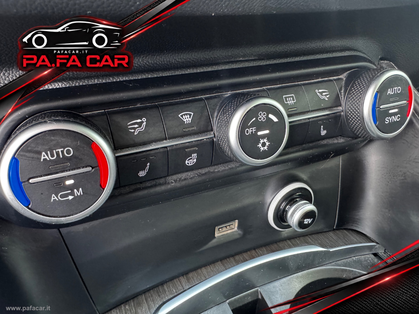 Stelvio 2.2 T.diesel 210 CV AT8 Q4 Exec. - immagine 17
