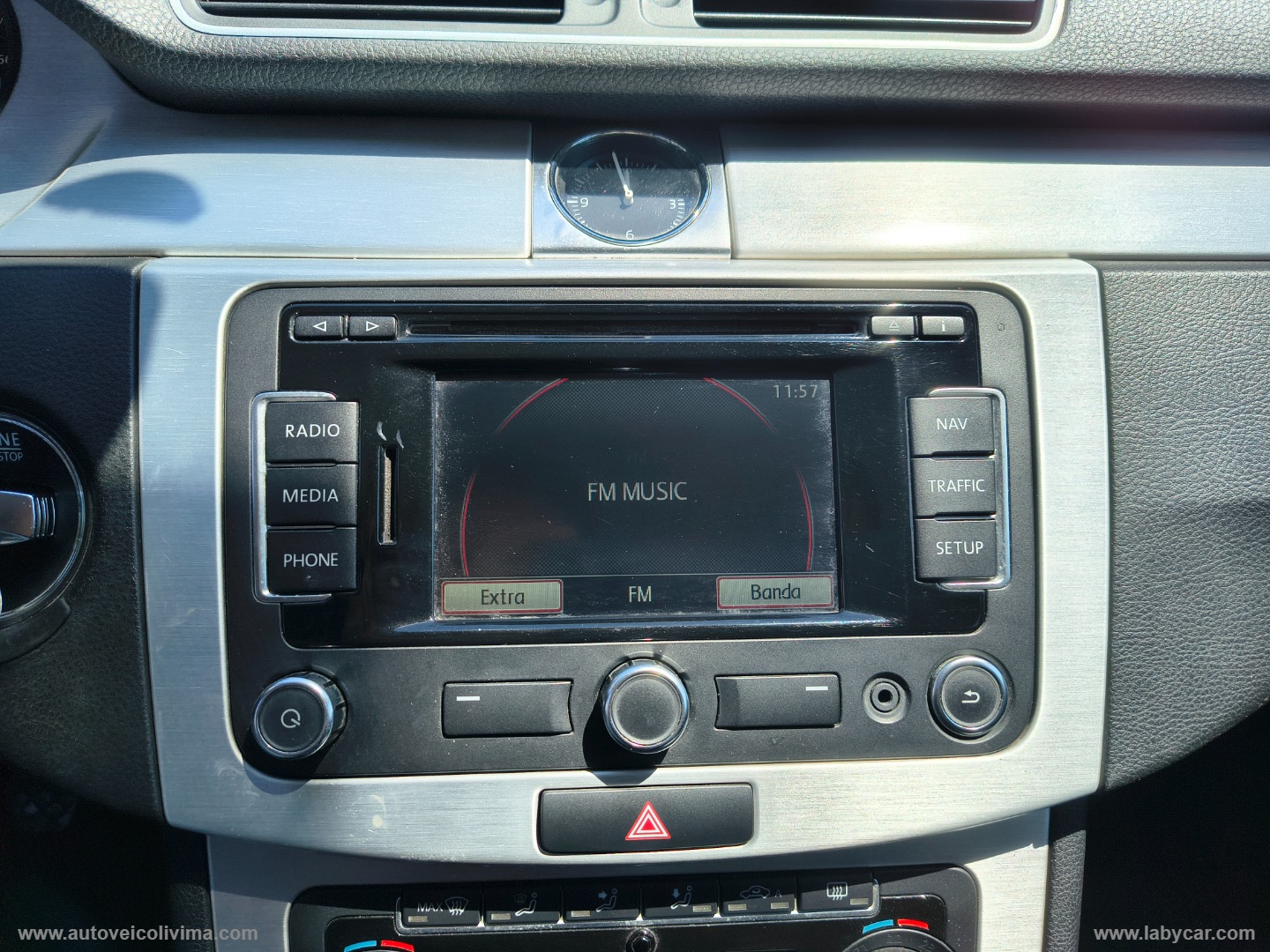 Passat Var. 2.0 TDI Highline BlueM.Tech - immagine 17