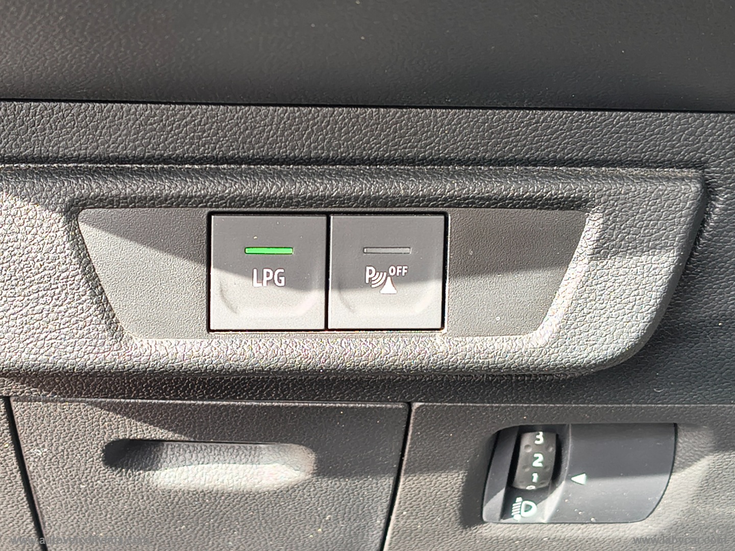 Sandero Stepway 1.0 TCe ECO-G Comfort - immagine 17