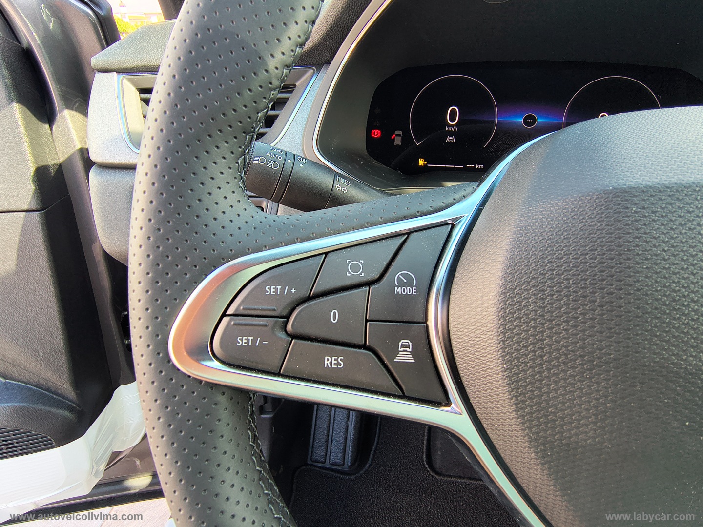 Captur Eco-G 120 CV Techno KM 0 ITALIA - immagine 17